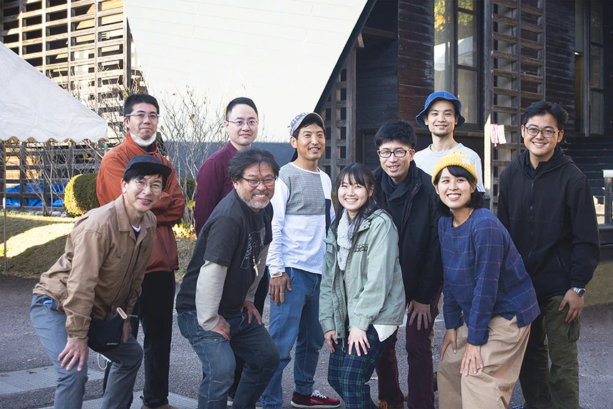 陶芸作業の様子